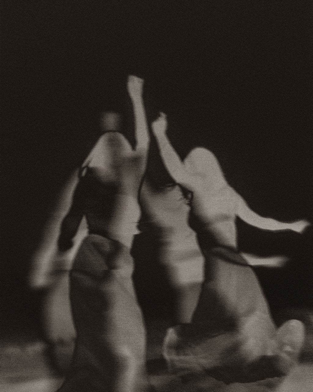 BLURRED STATES  MONO — 008