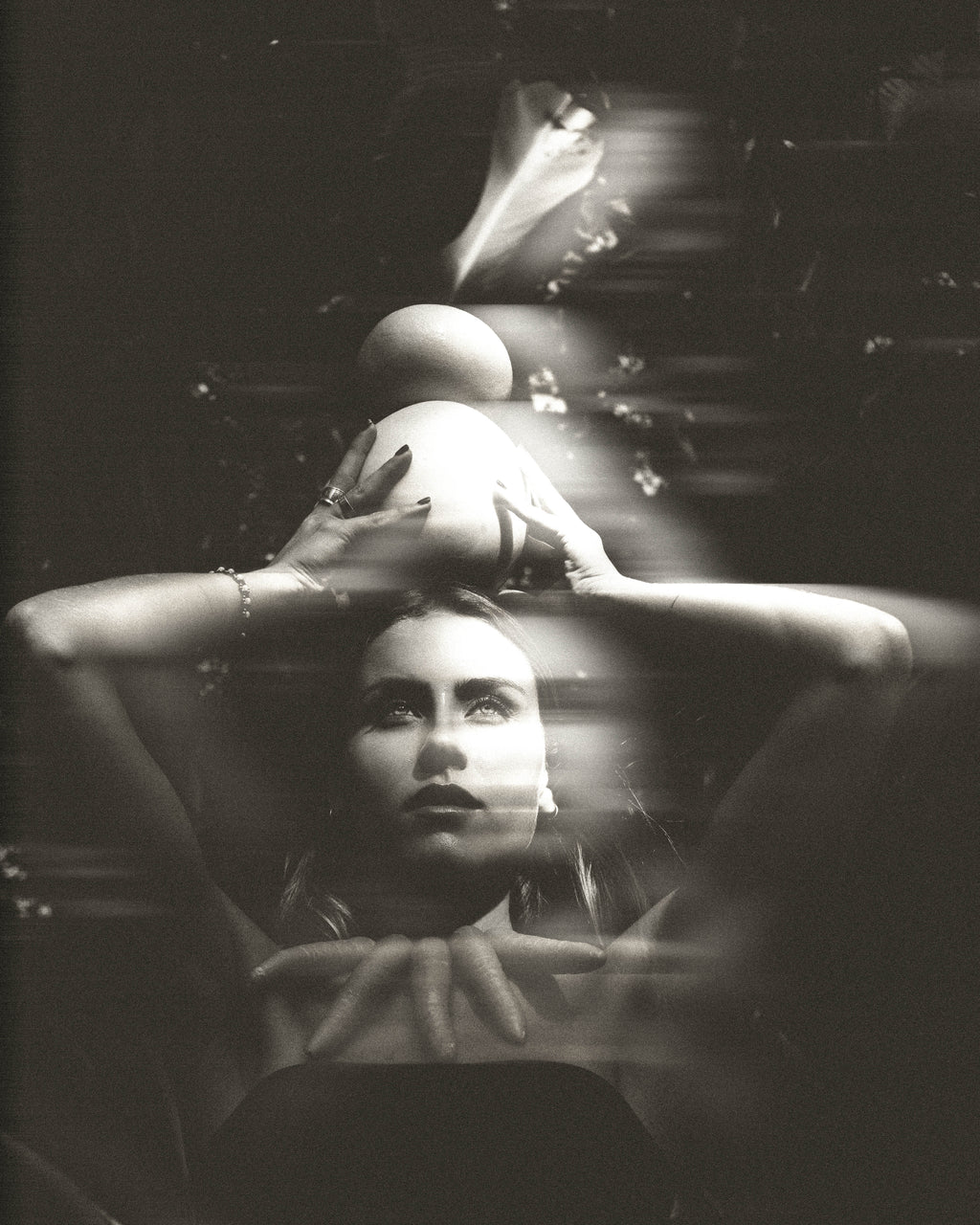 BLURRED STATES  MONO — 004