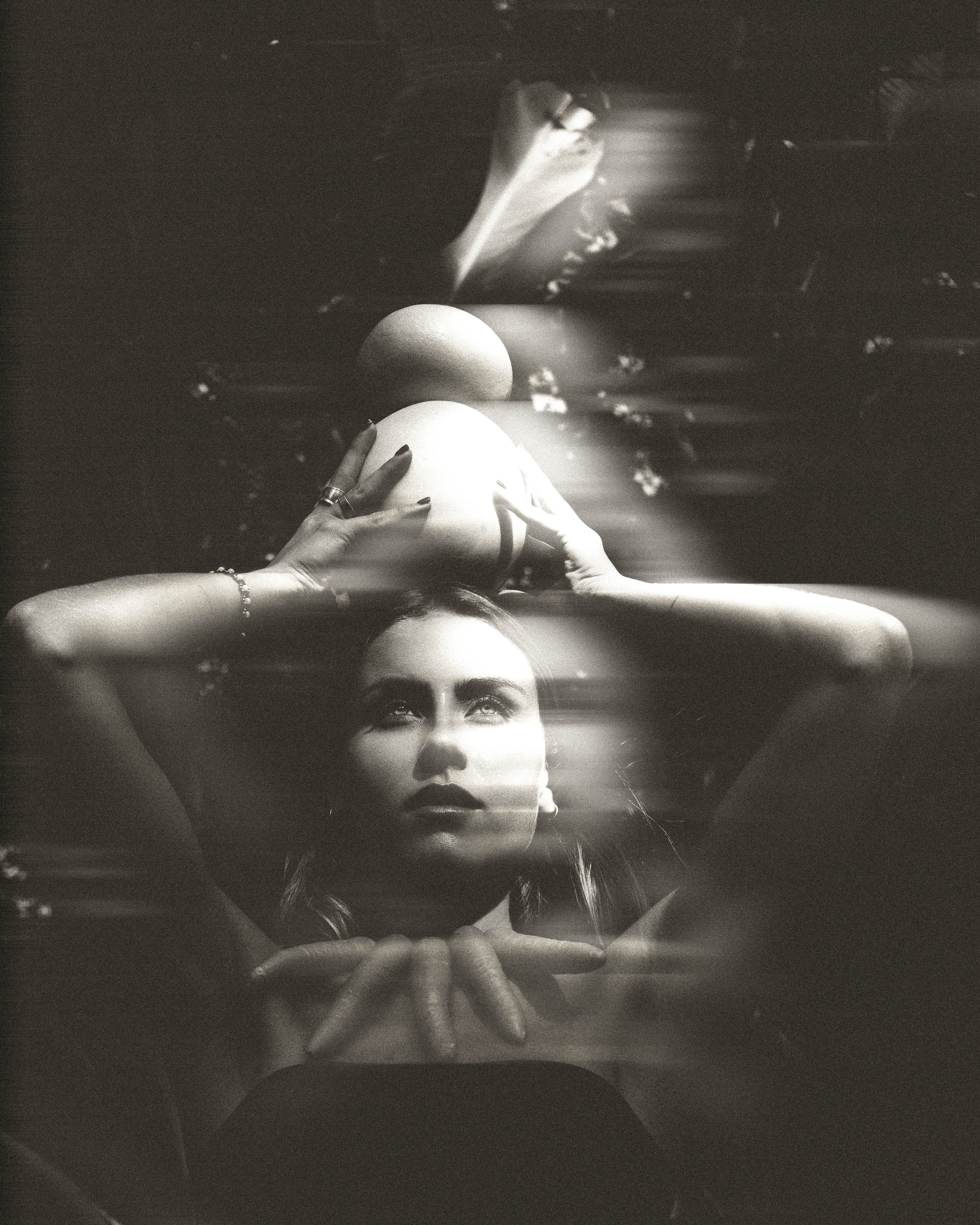 BLURRED STATES  MONO — 004